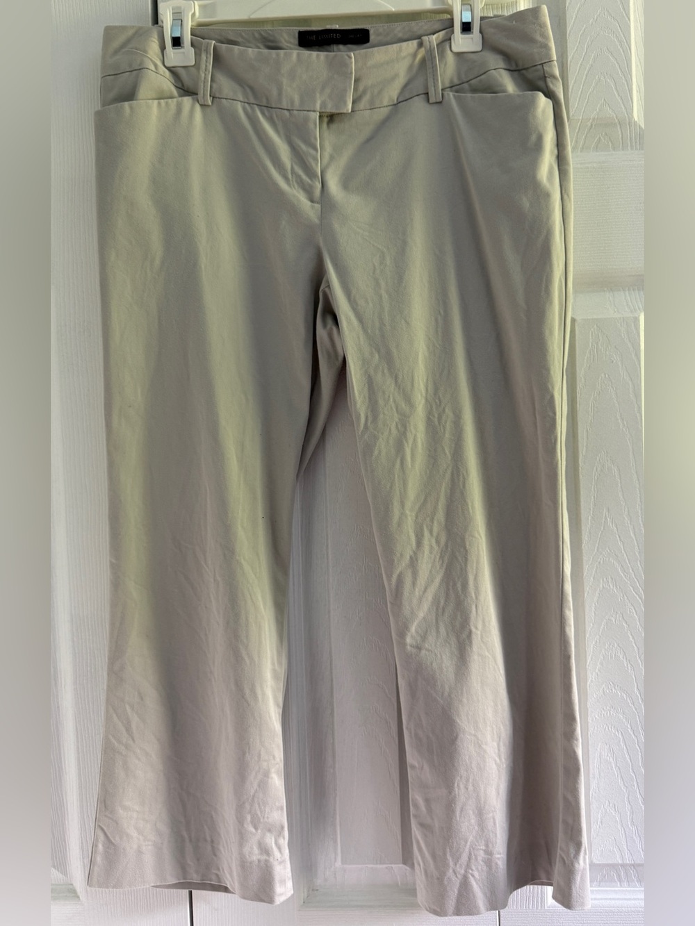 The Limited Drew Fit Women’s Tan Capris